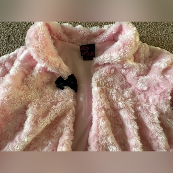 Girls Rule Pink Fluffy Soft Faux Fur Furry Button Jacket Black Bow Size 6X - Picture 13 of 16